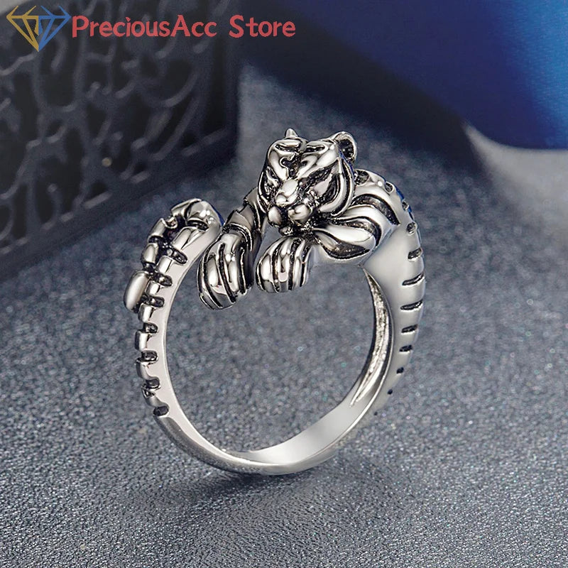 "Tai Lung" Ring