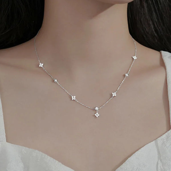 "Cloveré" Necklace