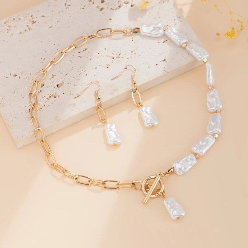 "La Perle Carrée" Necklace