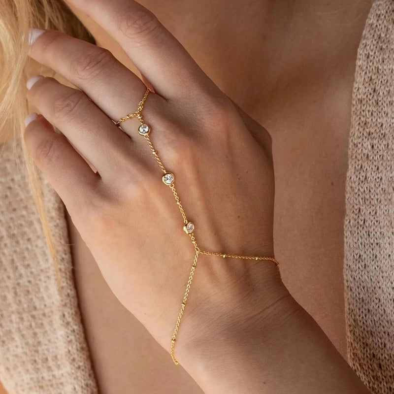 "Vine de Luxe" Hand Ring