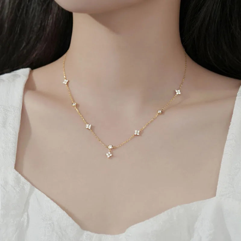 "Cloveré" Necklace